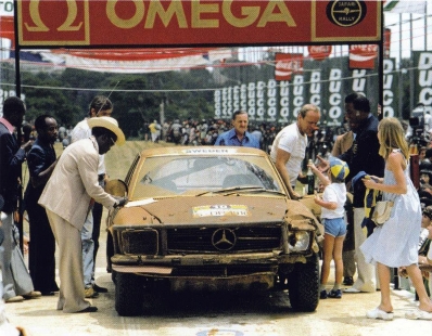 Bjorn Waldegard - Hans Thorszelius
27º Safari Rally 1979. Mercedes-Benz 450 SLC (S-DP 1910). Clasificado 6º.

Del 12 al 16 de Abril, Nairobi, Kenya, África.
Superficie: tierra.

El Rally tenia un total de 5027.46 km con 82 controles horarios.

Tomaron la salida 66 equipos, finalizaron 21.@
Palabras clave: ;Safari;Mercedes_Benz;SLC;1979