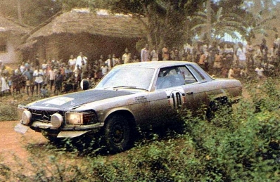 Bjorn Waldegard - Hans Thorszelius
27º Safari Rally 1979. Mercedes-Benz 450 SLC (S-DP 1910). Clasificado 6º.

Del 12 al 16 de Abril, Nairobi, Kenya, África.
Superficie: tierra.

El Rally tenia un total de 5027.46 km con 82 controles horarios.

Tomaron la salida 66 equipos, finalizaron 21.@
Palabras clave: ;Safari;Mercedes_Benz;SLC;1979