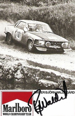Bjorn Waldegard - Hans Thorszelius
27º Safari Rally 1979. Mercedes-Benz 450 SLC (S-DP 1910). Clasificado 6º.

Del 12 al 16 de Abril, Nairobi, Kenya, África.
Superficie: tierra.

El Rally tenia un total de 5027.46 km con 82 controles horarios.

Tomaron la salida 66 equipos, finalizaron 21.@
Palabras clave: ;Safari;Mercedes_Benz;SLC;1979