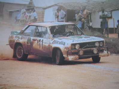 Walter Röhrl - Christian Geistdörfer
27º Safari Rally 1979. Fiat 131 Abarth (TO R92448). Clasificado 8º.

Del 12 al 16 de Abril, Nairobi, Kenya, África.
Superficie: tierra.

El Rally tenia un total de 5027.46 km con 82 controles horarios.

Tomaron la salida 66 equipos, finalizaron 21.@
Palabras clave: Walter_Röhrl;Fiat;Abarth;Safari;1979