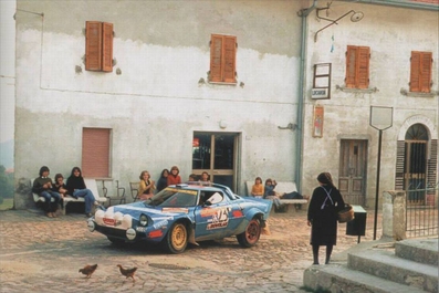 Domenico Grosoli (Nico) - Giorgio Barban
21º Rally de Sanremo 1979. Lancia Stratos HF (PD 459268). Clasificado 9º.

Del 1 al 7 de Octubre, Sanremo, Imperia, Liguria, Italia.
Superficie: asfalto - tierra.

El Rally tenia un total de 2941.00 km de los que 962.00 km divididos en 74 tramos eran especiales.

Se inscribieron 72 equipos, tomaron la salida 67, finalizaron 26.

© Alberto Anam
@
Palabras clave: Sanremo;Lancia;Stratos;1979