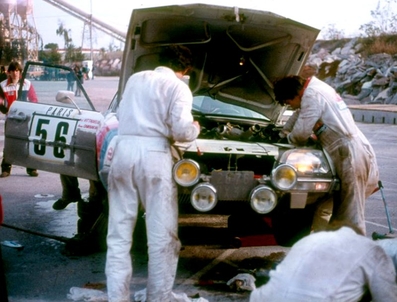 Asistencia en el 47º Rallye Automobile de Monte-Carlo 1979
En el Citröen CX 2400 (2876 UX 38) de Anna Cambiaghi - Mariagrazia Vittadeilo. Clasificada 56ª.

Del 20 al 26 de Enero, Monte-Carlo.
Superficie: asfalto - nieve.

El Rally tenia un total de 4840 km de los que 619 km divididos en 30 tramos, eran especiales (1 de ellos fue cancelado SS13 St Barthelemy de 19 Km).

Se inscribieron 255 equipos, tomaron la salida 233, finalizaron 84.@
Palabras clave: Citroen;CX;Montecarlo;1979;mujeres;Asistencias;Womens