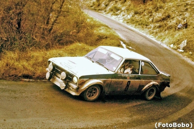 Antonio (Tony) Carello - Renato Meiohas
47º Rallye Automobile de Monte-Carlo 1979. Ford Escort RS 1800 MKII (MLD 999P).
Abandonó en el penúltimo tramo del Rallye por pérdida de rueda en SS29 Villars 2 de 13.00 Km, quedando clasificado el 84º.

Del 20 al 26 de Enero, Monte-Carlo.
Superficie: asfalto - nieve.

El Rally tenia un total de 4840 km de los que 619 km divididos en 30 tramos, eran especiales (1 de ellos fue cancelado SS13 St Barthelemy de 19 Km).

Se inscribieron 255 equipos, tomaron la salida 233, finalizaron 84.

© Alberto Anam
@@
Palabras clave: Tony_Carello;Renato_Meiohas;Ford;Escort;MKII;Montecarlo;1979