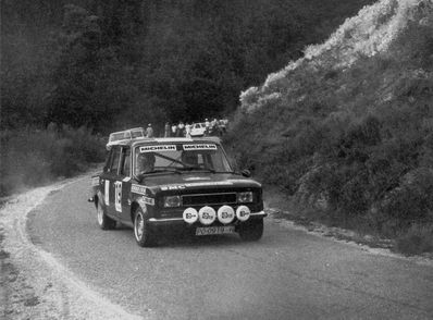 Quinzan - Puga
15º Rallye Rias Baixas 1979. Seat 124 1800.@
Palabras clave: Seat;Rias_Baixas;1979