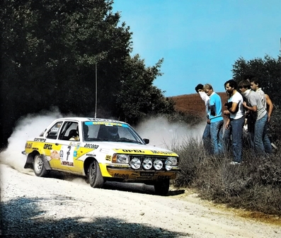 Maurizio Verini - Roberto Dalpozzo (Rudy)
21º Rally de Sanremo 1979. Opel Ascona i2000 (NA D81931). Abandonó por la caja de cambios en SS44 Villa Grande 1.
Conrero Squadra Corse

Del 1 al 7 de Octubre, Sanremo, Imperia, Liguria, Italia.
Superficie: asfalto - tierra.

El Rally tenia un total de 2941.00 km de los que 962.00 km divididos en 74 tramos eran especiales.

Se inscribieron 72 equipos, tomaron la salida 67, finalizaron 26.@
Palabras clave: ;Opel;Ascona;Sanremo;1979