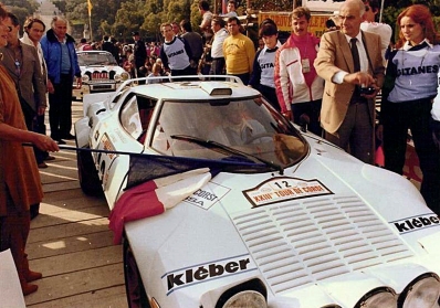 Francis Serpaggi - Denise Emmanuelli
23º Tour de Corse 1979. Lancia Stratos HF. Abandonó por problemas de alimentación de combustible en SS2 Pisciatello - Stillicione de 31,40 Km.

Del 2 al 4 de Noviembre, Ajaccio, Córcega, Francia.
Superficie: asfalto.

El Rally tenia un total de 2040.00 km de los que 1128.90 km divididos en 22 tramos eran especiales.

Se inscribieron 125 equipos, tomaron la salida 112, finalizaron 14.@
Palabras clave: ;Lancia;Stratos;Corse;Corcega;1973;Parque_Cerrado