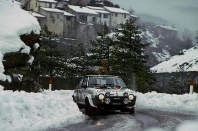 Attilio Bettega - Maurizio Perissinot
47º Rallye Automobile de Monte-Carlo 1979. Fiat Ritmo 75 Abarth (TO S97074). Abandonó por motor en SS7 Pont des Miolans de 22.00 Km.

Del 20 al 26 de Enero, Monte-Carlo.
Superficie: asfalto - nieve - hielo.

El Rally tenia un total de 2554.00 km de los que 619.00 km divididos en 30 tramos eran especiales (1 de ellos fue cancelado SS13 St Barthelemy de 19 Km).

Se inscribieron 255 equipos, tomaron la salida 233, finalizaron 84.@
Palabras clave: Fiat;Abarth;Ritmo;Montecarlo;1979