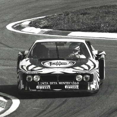 Markku Alén - Riccardo Patresse - Ilkka Kivimäki
7º Giro d'Italia 1979. Lancia Beta Montecarlo Turbo -Gr.5- (Concesionario Lancia). Excluido - Itinerario incorrecto. Hacer servir la autopista durante la prueba.

En la foto como tercer piloto del equipo, Riccardo Patrese.

Del 14 al 19 de Octubre, Torino, Italia.
Superficie: asfalto.
La prueba constaba de 25 especiales. (SS1 Vignale Monferrato fue cancelada).

8 de las 25 especiales eran en diferentes circuitos de Italia.
Imola - Dino Ferrari (15 vueltas), Misano (por dos veces, una la última especial de la primera etapa y la otra la primera especial de la segunda etapa, ambas 15 vueltas cada), Vallelunga (10 Vueltas), Magione - Mini Autódromo (15 vueltas), Mugello (10 vueltas), Varano Melegari (10 vueltas), Monza-Circuito Junior (20 vueltas).

No sabemos cuantos equipos tomaron la salida, mínimo 83, finalizaron 50.@
Palabras clave: Markku_Alen;Riccardo_Patresse;Giro_Italia;Lancia;Beta_Montecarlo;1979