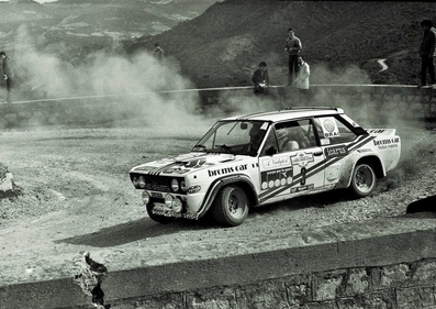 Adartico Vudafieri - Mario Manucci
2º Rally Costa Smeralda 1979. Fiat 131 Abarth. Abandonó por accidente.

Del 4 al 7 de Abril, Porto Cervo.
Superficie: tierra.

El Rally constaba de 31 tramos cronometrados.
Desconocemos los kilómetros tanto totales como especiales de la prueba.

Tomaron la salida 109 equipos, finalizaron 52.@
Palabras clave: ;Fiat;Abarth;Smeralda;1979