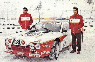 Carlo Capone y Sergio Cresto (1984)
Ese año se proclamaron Campeones de Europa... y después de ello... empezó el infierno personal de Carlo Capone.

"Veloce como il Vento"

Es una pelí­cula inspirada en la vida de un piloto mí­tico, temerario hasta lí­mites insospechados y rápido... muy pero que muy rápido.
Se trata de uno de los hombres mas valientes que probablemente jamás se puso detrás de un volante de un coche de rallyes: Carlo Capone.

La historia de Carlo Capone en los rallyes es una historia muy intensa, breve, triste e injusta que demuestra que no solo cuenta ser el mejor para triunfar.

Nació en Gassino Torinese en 1957, localidad rodeada de tramos por los que discurrí­an rallyes de la copa y del campeonato Italiano, por lo que desde niño creció viendo pasar coches de carreras por delante de la puerta de su casa, así­ que no es de extrañar que desde muy pronto tuviese claro lo que querí­a hacer de mayor.

Debutó ya muy avanzado 1977 en el trofeo Autobianchi con un coche comprado por su padre que pagó al equipo Grifone de Luigi Tabaton, (padre de Fabrizio), para que le hiciese las asistencias y contra todo pronóstico se presentó en el primer rallye de su vida, el 100.000 Trabuchi y quedó primero de la copa.
Luigi Tabaton impresionado, lo contrató para correr la copa en el 78 bajo sus colores y como compañero de su hijo, la joven gran promesa Italiana del momento Fabrizio Tabaton.
Llegaron a final de temporada empatados a puntos y Fabrizio le ganó en el ultimo rallye llevándose la copa. Siguió unido a la Grifone y con éstos se presenta en la temporada 79 y en las dos siguientes a bordo de un Ritmo equivalente a un Gr.N de hoy en dí­a con el que acababa siempre muy por encima de los coches de su categorí­a. No se sabe como, pero con una conducción brutal y un arrojo sin lí­mites logra ganar el Rallye della Lanterna y eso le vale un contrato con la Jolly Club y el volante de un Ritmo, pero esta vez oficial y Gr.A. Realizó grandísimas carreras, siempre a la estela de los todo poderosos 037 y ganando el campeonato Italiano de su categoría, lo que le valió el volante de un 037 para la temporada 83.

Con el 037 realizó grandí­simas carreras e impresionó a todos, le penalizó de cara al campeonato su excesiva agresividad al volante lo que se tradujo en salidas que no deberían haberse producido.
En el año 84 ficha por el equipo Tre Gazelle para correr el Europeo de rallyes, su momento habí­a llegado , corrió como nunca, arriesgó mas que nadie y se llevó el campeonato; (Ayudado también por Fiorio). A partir de este año, Capone fue dejando las carreras.

Supongo que diréis, ¿Donde está esa carrera triste de la que hablaste al principio?, ¿ Donde está esa mala suerte, esa injusticia?.
Empecemos hablando del carácter de Capone.
Era un tipo difí­cil en sus relaciones con los demás... Introvertido hasta lí­mites insospechados, tartamudo de nacimiento lo que le dificultaba mucho comunicarse, de carácter explosivo a pesar de una apariencia muy tranquila, podí­a pasarse días sin hablar con nadie, se hablaba incluso de cierto grado de autismo. Sus copilotos le abandonaban por que cuando se poní­a en modo suicida no hacia caso de sus notas. Sergio Cresto fue el que lo acompaño cuando ganó su campeonato de Europa y a mitad de año ya tenia claro que al finalizar la temporada fuese cual fuese el resultado lo dejarí­a... Era estresante ir a su lado.

Durante su época en la Grifone con los Autobianchi arrasó a Tabaton, pero curiosamente su coche dejaba de ser el mismo hacia mitad de temporada y Tabaton le alcanzaba, así­ le ganó dos campeonatos... Probablemente tuviese algo que ver que el padre de Fabrizio Tabaton era el dueño del equipo y el que poní­a el dinero. Su objetivo o mejor dicho, fijación y obsesión casi enfermiza era llegar a ser piloto oficial Lancia en el Mundial.

Durante la temporada 84 solo tení­a ese pensamiento en la cabeza y compitió con él grabado a fuego en su cerebro, con una agresividad y una determinación que asustaba al aficionado mas bregado. Pero esa temporada llega su golpe definitivo.

Lancia a mitad de temporada fichaba para el Mundial del año siguiente al que había sido su rival en el el Europeo, un tal Henri Toivonen que hacía el Europeo con un Porsche, (en parte pare que no molestase a Lancia en su pretensión de ganar el Europeo). Eso lo desequilibró de tal manera que todos sus problemas de carácter se agravaron hasta lí­mites inaguantables para todos los que le rodeaban. Tení­a sus razones, todos los pilotos Lancia en el Europeo tenían su oportunidad en el Mundial... Porque él no?.

Empezó hablar muy mal de Abarth, se encaró con Fiorio, declaró la guerra a Lancia... Estaba fuera de sí­. Aún así­ ganó el campeonato de Europa ese año pero fue despedido fulminantemente una vez terminado. A partir de aquí­ su vida se convirtió en un infierno, participó en algún rally aislado con resultados nefastos, su cabeza ya no estaba para correr. Se encerró en si mismo, volvió a su pueblo natal Gassino y se aisló para siempre en su casa. En esa misma época su mujer lo abandonó y para colmo su hija falleció en circunstancias trágicas. A partir de ese momento entró en una espiral de locura y destrucción personal que obligó a su familia a internarlo en un Psiquiátrico... 30 años después permanece en el mismo Psiquiátrico.
Su estado sigue siendo el mismo, aun vive en los 80 y mantiene su fijación con Lancia y Fiorio.

Texto información Celso Cerredelo
