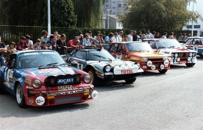 Parque cerrado del 39º Tour France Automobile 1980
2# Porsche 911 SC (5105 RB 34) de Antonio Zanini - Jordi Sabater, clasificado 4º.
Alméras / Esso

3# Lancia Stratos de Bernard Darniche - Alain Mahé, clasificado 1º.
Team Chardonnet

4# Renault 5 Turbo -Gr.4- (126 TZ 91) de Jean Ragnotti - Jean-Marc Andrié, abandonó por fuego.

5# Fiat 131 Abarth (TO N92971) de Jean-Claude Andruet - Michèle Espinos-Petit (Biche), abandonó por accidente.
Fiat Auto France

7# Fiat 131 Abarth (TO P09981) de Michèle Mouton - Annie Arrii, clasificada 3ª.

Del 17 al 20 de Septiembre, Villeurbanne, Auvernia-Ródano-Alpes, Lyon y Nice, Provenza-Alpes-Costa Azul, Francia.
Superficie: asfalto. 

El Rally tenía un total de 2622.00 km de los que 770.00 km eran cronometrados.  No sabemos en cuantos tramos especiales se dividían éstos 770.00 km.

Tomaron la salida 80 equipos, finalizaron 33.
@
Palabras clave: Tour_France_Automobile;1980;Parque_cerrado