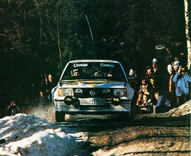 Anders Kulläng - Bruno Berglund
30º International Swedish Rally 1980. Opel Ascona 400 (GG-CD 339). Clasificado 1º.

Del 15 al 17 de Febrero, Stockholm, Karlstad, Suecia.
Superficie: nieve - hielo.

El Rally constaba de 413.50 km cronometrados divididos en 3 etapas y 29 tramos especiales.

Tomaron la salida 146 equipos, finalizaron 79.@
Palabras clave: Kullang;Opel;Ascona;Suecia;1980;Nieve