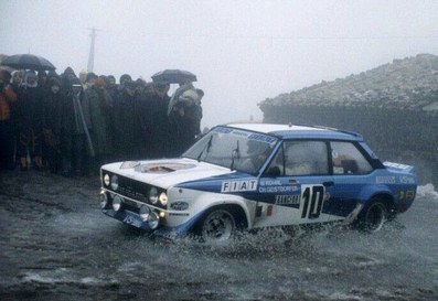 Walter Röhrl - Christian Geistdörfer
48º Rallye Automobile de Monte-Carlo 1980. Fiat 131 Abarth (TO T92359). Clasificado 1º.

Del 19 al 25 de Enero, Monte-Carlo.
Superficie: asfalto - nieve.

El Rally tenia un total de 3063.30 km de los que 695.30 km divididos en 33 tramos eran especiales, (4 de ellas fueron canceladas SS17 Pont du Fosse - Romette de 21 Km, SS20 Col du Corobin de 15 Km, SS32 Pont des Miolans - St Auban 2 de 24 Km y SS33 Roquesteron - Boyon 3 de 18 Km).

Se inscribieron 255 equipos, tomaron la salida 237, finalizaron 88.@
Palabras clave: Walter_Röhrl;Fiat;Abarth;Montecarlo;1980