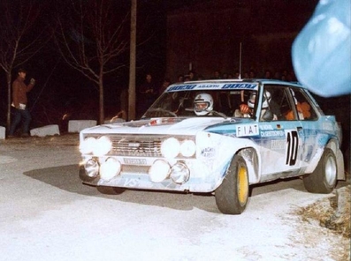 Walter Röhrl - Christian Geistdörfer
48º Rallye Automobile de Monte-Carlo 1980. Fiat 131 Abarth (TO T92359). Clasificado 1º.

Del 19 al 25 de Enero, Monte-Carlo.
Superficie: asfalto - nieve.

El Rally tenia un total de 3063.30 km de los que 695.30 km divididos en 33 tramos eran especiales, (4 de ellas fueron canceladas SS17 Pont du Fosse - Romette de 21 Km, SS20 Col du Corobin de 15 Km, SS32 Pont des Miolans - St Auban 2 de 24 Km y SS33 Roquesteron - Boyon 3 de 18 Km).

Se inscribieron 255 equipos, tomaron la salida 237, finalizaron 88.@
Palabras clave: Walter_Röhrl;Fiat;Abarth;Montecarlo;1980