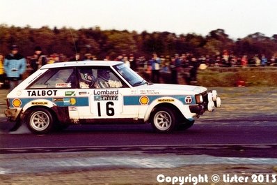 Henri Toivonen - Paul White
29º Lombard Rac Rally 1980. Talbot Lotus Sunbeam (KKV 444V). Clasificado 1º.

Henri tenía 24 años.
Esta victoria supuso entre otras cosas ser el piloto mas joven en ganar una prueba del Mundial de Rallyes, record que mantuvo en su poder durante 28 años, hasta que su compatriota Jari-Matti Latvala le superó al ganar el Rallye de Suecia 2008 con sus 22 años y 313 días.

Del 16 al 19 de Noviembre, Bath, Inglaterra.
Superficie: asfalto - tierra.

El Rally tenia un total de 2896 km de los que 708.09 km divididos en 70 tramos eran especiales, (3 de ellas fueron canceladas SS10 Kilburn de 3.06 Km, SS18 Guisborough de 7.24 Km y SS19 Ingleby de 4.02 Km).

Se inscribieron 150 equipos. tomaron la salida 142, finalizaron 48.

© Lister 2013
@
Palabras clave: Henri_Toivonen;Paul_White;Talbot;Sunbeam;Lotus;Gran_Bretaña;1980;RAC_Rally