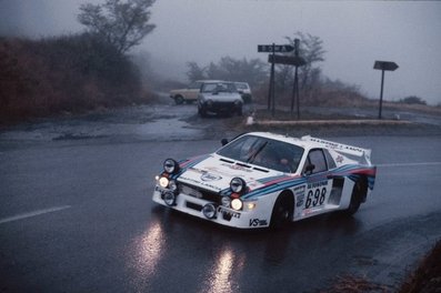 Riccardo Patresse - Markku Alén - Ilkka Kivimäki
Giro d'Italia Automobilistico 1980
Lancia Beta Montecarlo Turbo Gr.5 (Martini Racing)
(Konstantinos 'Elaborus' Papagiannopoulos)
Palabras clave: Riccardo_Patresse;Markku_Alen;Ilkka_Kivimaki;Lancia;Beta;Montecarlo;1980;Giro_Italia_Automobilistico