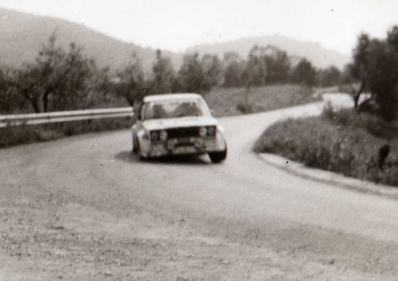 Adartico Vudafieri - Massimo De Antoni
13º Rallye dell'Isola d'Elba 1980. Fiat 131 Abarth (TO R88539). Clasificado 1º.

Del 17 al 19 de Abril, Portoferraio, Italia.
Superficie: asfalto - tierra.

Tomaron la salida 140 equipos, finalizaron 35.@
Palabras clave: ;Elba;Fiat;1980