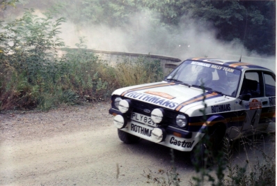Ari Vatanen - David Richards
22º Rally Sanremo 1980. Ford Escort RS1800 MKII (PLY 829W). Clasificado 2º.
Rothmans Rally Team

Del 6 al 11 de Octubre, Sanremo, Imperia, Liguria, Italia.
Superficie: asfalto - tierra.

El Rally tenia un total de 2868 km de los que 821 km divididos en 51 tramos eran especiales, (2 de ellas fueron canceladas SS7 y SS8).

Se inscribieron 88 equipos, tomaron la salida 77, finalizaron 19.@
Palabras clave: Ford;Escort;MKII;Sanremo;1980;MKII