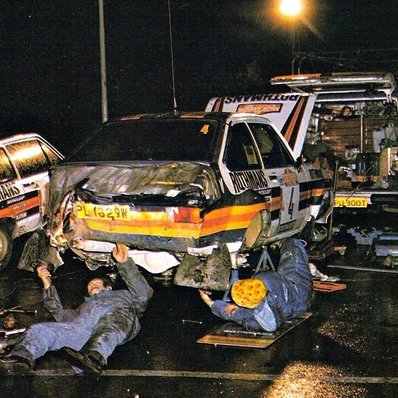 Asistencia del Equipo Rothmans Rally Team en el 22º Rally Sanremo 1980
En el Ford Escort RS1800 MKII (PLY 829W) de Ari Vatanen - David Richards, clasificado 2º.

Del 6 al 11 de Octubre, Sanremo, Imperia, Liguria, Italia.
Superficie: asfalto - tierra.

El Rally tenia un total de 2868 km de los que 821 km divididos en 51 tramos eran especiales, (2 de ellas fueron canceladas SS7 y SS8).

Se inscribieron 88 equipos, tomaron la salida 77, finalizaron 19.@
Palabras clave: Ari_Vatanen;Ford;Escort;MKII;MKII;Sanremo;1980;Asistencias