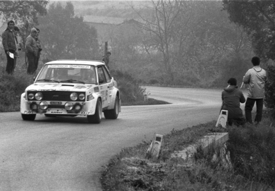 Antonio (Tonino) Tognana - Sergio Cresto
13º Rallye dell'Isola d'Elba 1980. Fiat 131 Abarth (MI 18209H). Clasificado 2º.

Del 17 al 19 de Abril, Portoferraio, Italia.
Superficie: asfalto - tierra.

Tomaron la salida 140 equipos, finalizaron 35.@
Palabras clave: Tonino_Tognana;Sergio_Cresto;Elba;Fiat;1980