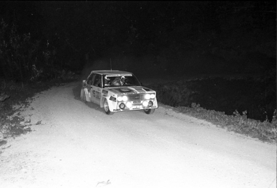 Antonio (Tonino) Tognana - Sergio Cresto
13º Rallye dell'Isola d'Elba 1980. Fiat 131 Abarth (MI 18209H). Clasificado 2º.

Del 17 al 19 de Abril, Portoferraio, Italia.
Superficie: asfalto - tierra.

Tomaron la salida 140 equipos, finalizaron 35.@
Palabras clave: Tonino_Tognana;Sergio_Cresto;Elba;Fiat;1980