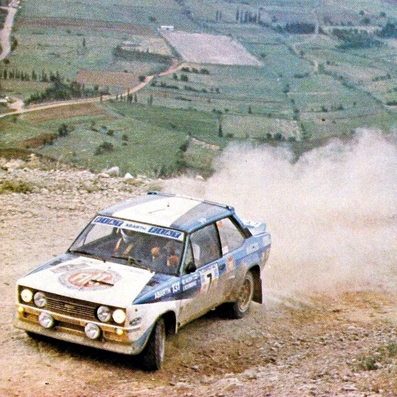 Markku Alén - Ilkka Kivimäki
27º Acropolis Rally 1980. Fiat 131 Abarth (TO R92449). Clasificado 3º.

Del 26 al 29 de Mayo, Atenas, Grecia.
Superficie: tierra.

El Rally tenia un total de 2743.86 km de los que 964 km divididos en 56 tramos eran especiales, (una de ellas fue cancelada SS55 Railway de 9,20 Km).

Se inscribieron 154 equipos, tomaron la salida 148, finalizaron 37.@
Palabras clave: Markku_Alen;Fiat;Abarth;Acropolis;1980