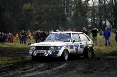 Guy Frequelin - Jean Todt
29º Lombard Rac Rally 1980. Talbot Lotus Sunbeam (KDU 111V). Clasificado 3º.

Del 16 al 19 de Noviembre, Bath, Inglaterra.
Superficie: asfalto - tierra.

El Rally tenia un total de 2896 km de los que 708.09 km divididos en 70 tramos eran especiales, (3 de ellas fueron canceladas SS10 Kilburn de 3.06 Km, SS18 Guisborough de 7.24 Km y SS19 Ingleby de 4.02 Km).

Se inscribieron 150 equipos. tomaron la salida 142, finalizaron 48.@

Palabras clave: ;Jean_Todt;Talbot;Sunbeam;Lotus;Gran_Bretaña;1980;RAC_Rally