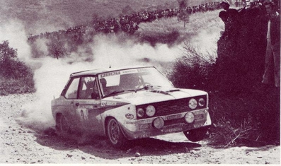 Walter Röhrl - Christian Geistdörfer
27º Acropolis Rally 1980. Fiat 131 Abarth (TO R92448). Clasificado 5º.

Del 26 al 29 de Mayo, Atenas, Grecia.
Superficie: tierra.

El Rally tenia un total de 2743.86 km de los que 964 km divididos en 56 tramos eran especiales, (una de ellas fue cancelada SS55 Railway de 9,20 Km).

Se inscribieron 154 equipos, tomaron la salida 148, finalizaron 37.@
Palabras clave: Walter_Röhrl;Fiat;Abarth;Acropolis;Grecia;1980