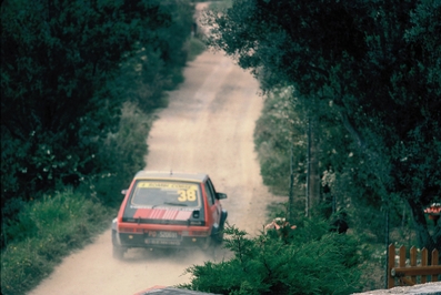 Pasetti - Spollon
13º Rallye dell'Isola d'Elba 1980. Fiat Ritmo 75 (PD 520691). Clasificado 5º.

Del 17 al 19 de Abril, Portoferraio, Italia.
Superficie: asfalto - tierra.

Tomaron la salida 140 equipos, finalizaron 35.@
Palabras clave: Fiat;Elba;1980