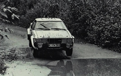 Per Eklund - Hans Sylvan
12º Rallye Cote d'Ivoire 1980. Toyota Celica 2000 GT (K-YM 569). Clasificado 7º.

Del 9 al 14 de Diciembre, Abidjan, Costa d'Ivori, África.
Superficie: tierra.

El Rally tenia un total de 5226 km con 62 controles horarios.

Tomaron la salida 52 equipos, finalizaron 11.@
Palabras clave: ;Toyota;Celica;Costa_Marfil;1980
