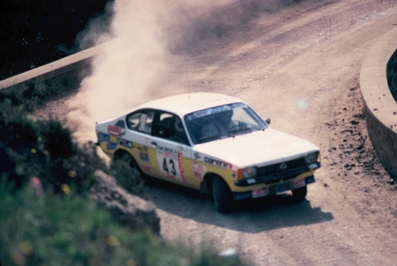Pierluigi Zanetti - Guido Corà
13º Rallye dell'Isola d'Elba 1980. Opel Kadett GT/E. Clasificado 8º.

Del 17 al 19 de Abril, Portoferraio, Italia.
Superficie: asfalto - tierra.

Tomaron la salida 140 equipos, finalizaron 35.@
Palabras clave: Opel;Elba;1980