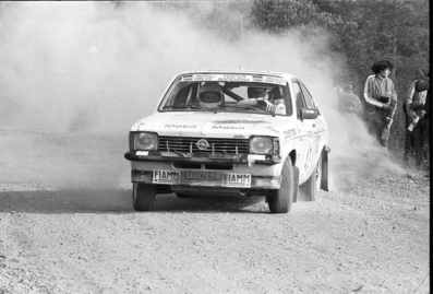 Pierluigi Zanetti - Guido Corà
13º Rallye dell'Isola d'Elba 1980. Opel Kadett GT/E. Clasificado 8º.

Del 17 al 19 de Abril, Portoferraio, Italia.
Superficie: asfalto - tierra.

Tomaron la salida 140 equipos, finalizaron 35.@
Palabras clave: Opel;Elba;1980