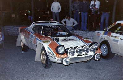 Tassos Livieratos "Siroco" - Emmanouel (Manólis)
27º Acropolis Rally 1980. Lancia Stratos HF. Clasificado 9º.

Del 26 al 29 de Mayo, Atenas, Grecia.
Superficie: tierra.

El Rally tenia un total de 2743.86 km de los que 964 km divididos en 56 tramos eran especiales, (una de ellas fue cancelada SS55 Railway de 9,20 Km).

Se inscribieron 154 equipos, tomaron la salida 148, finalizaron 37.@
Palabras clave: Lancia;Stratos;Acropolis;Grecia;1980