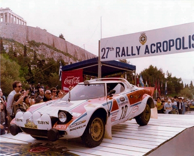 Tassos Livieratos "Siroco" - Emmanouel (Manólis)
27º Acropolis Rally 1980. Lancia Stratos HF. Clasificado 9º.

Del 26 al 29 de Mayo, Atenas, Grecia.
Superficie: tierra.

El Rally tenia un total de 2743.86 km de los que 964 km divididos en 56 tramos eran especiales, (una de ellas fue cancelada SS55 Railway de 9,20 Km).

Se inscribieron 154 equipos, tomaron la salida 148, finalizaron 37.@
Palabras clave: Lancia;Stratos;Acropolis;Grecia;1980