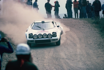Roberto Volpi - Sandro Piacani
13º Rallye dell'Isola d'Elba 1980. Lancia Stratos HF. Clasificado 9º.

Del 17 al 19 de Abril, Portoferraio, Italia.
Superficie: asfalto - tierra.

Tomaron la salida 140 equipos, finalizaron 35.@
Palabras clave: Lancia;Elba;1980