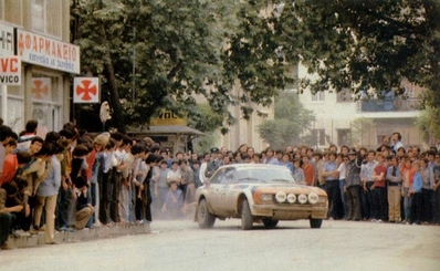 Timo Mäkinen - Jean Todt
27º Acropolis Rally 1980. Peugeot 504 Coupé V6 (8120RR 25). Clasificado 10º.

Del 26 al 29 de Mayo, Atenas, Grecia.
Superficie: tierra.

El Rally tenia un total de 2743.86 km de los que 964 km divididos en 56 tramos eran especiales, (una de ellas fue cancelada SS55 Railway de 9,20 Km).

Se inscribieron 154 equipos, tomaron la salida 148, finalizaron 37.@
Palabras clave: Timo_Makinen;Peugeot;Coupe;Acropolis;Grecia;1980