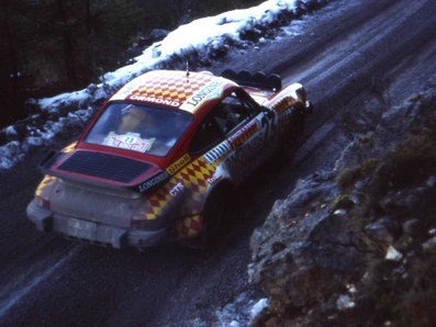Claude Haldi - Bernard Sandoz
48º Rallye Automobile de Monte-Carlo 1980. Porsche 930 Turbo 3.3. Clasificado 23º.

Del 19 al 25 de Enero, Monte-Carlo.
Superficie: asfalto - nieve.

El Rally tenia un total de 3063.30 km de los que 695.30 km divididos en 33 tramos eran especiales (4 de ellas fueron canceladas SS17 Pont du Fosse - Romette de 21 Km, SS20 Col du Corobin de 15 Km, SS32 Pont des Miolans - St Auban 2 de 24 Km y SS33 Roquesteron - Boyon 3 de 18 Km).

Se inscribieron 255 equipos, tomaron la salida 237, finalizaron 88.@
Palabras clave: Porsche;Turbo;Montecarlo;1980;nieve