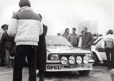 Antonio Fassina (Tony) - Roberto Dalpozzo (Rudy)
13º Rallye dell'Isola d'Elba 1980. Opel Ascona 400 (NA E47582). Abandonó.

Del 17 al 19 de Abril, Portoferraio, Italia.
Superficie: asfalto - tierra.

Tomaron la salida 140 equipos, finalizaron 35.@
Palabras clave: ;Rudy;Elba;Opel;1980