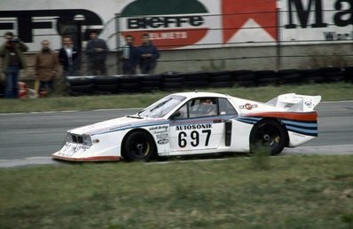 Eddie Cheever - Bernard Darniche - Alain Mahe
Giro d'Italia Automobilistico 1980
Lancia Beta Montecarlo Turbo Gr.5 (Martini Racing)
(Konstantinos 'Elaborus' Papagiannopoulos)
Palabras clave: Eddie_Cheever;Bernard_Darniche;Alain_Mahe;Lancia;Beta;Montecarlo;1980;Giro_Italia_Automobilistico