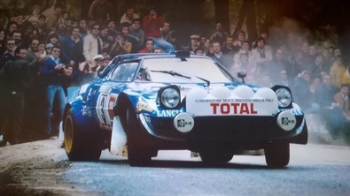 Bernard Darniche - Alain Mahé
14º Rally de Portugal Vinho do Porto 1980. Lancia Stratos HF (TO N14329). Abandonó por la junta de culata en SS12 Candosa 2 de 6,50 Km.
Team Chardonnet

Del 4 al 9 de Marzo, Estoril, Portugal.
Superficie: asfalto - tierra.

El Rally tenia un total de 2641.4 km de los que 673.50 km divididos en 47 tramos eran especiales.

Tomaron la salida 101 equipos, finalizaron 16.@
Palabras clave: Lancia;Stratos;Portugal;1980