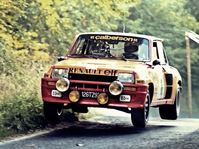 Jean Ragnotti - Jean-Marc Andrié
39º Tour France Automobile 1980. Renault 5 Turbo -Gr.4- (126 TZ 91) Renault Elf Calberson. Abandonó por fuego en el coche.
Renault Elf Calberson
Debut del Renault 5 Turbo.

Del 17 al 20 de Septiembre, Villeurbanne, Auvernia-Ródano-Alpes, Lyon y Nice, Provenza-Alpes-Costa Azul, Francia.
Superficie: asfalto. 

El Rally tenía un total de 2622.00 km de los que 770.00 km eran cronometrados.  No sabemos en cuantos tramos especiales se dividían éstos 770.00 km.

Tomaron la salida 80 equipos, finalizaron 33.@
Palabras clave: ;Renault;Turbo;Francia;1980;Grupo_B;Debut;Tour_France_Automobile;