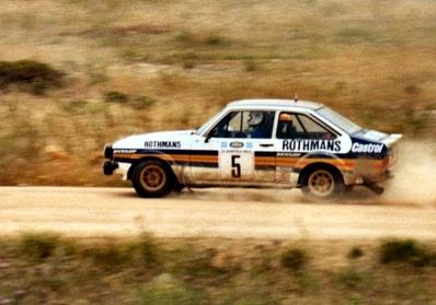 Hannu Mikkola - Arne Hertz
27º Acropolis Rally 1980. Ford Escort RS 1800 MKII (EUC 958V).
Abandonó por problemas eléctricos en SS13 Gilofon de 23.80 Km.

Del 26 al 29 de Mayo, Atenas, Grecia.
Superficie: tierra.

El Rally tenia un total de 2743.86 km de los que 956.16 km divididos en 56 tramos, eran especiales, (una de ellas fue cancelada SS55 Railway de 9,20 Km).

Se inscribieron 154 equipos, tomaron la salida 148, finalizaron 37.@
Palabras clave: ;Ford;Escort;MKII;Acropolis;Grecia;1980;MKII
