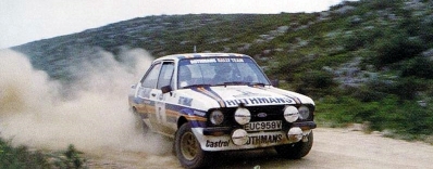 Hannu Mikkola - Arne Hertz
27º Acropolis Rally 1980. Ford Escort RS 1800 MKII (EUC 958V).
Abandonó por problemas eléctricos en SS13 Gilofon de 23.80 Km.

Del 26 al 29 de Mayo, Atenas, Grecia.
Superficie: tierra.

El Rally tenia un total de 2743.86 km de los que 956.16 km divididos en 56 tramos, eran especiales, (una de ellas fue cancelada SS55 Railway de 9,20 Km).

Se inscribieron 154 equipos, tomaron la salida 148, finalizaron 37.@
Palabras clave: ;Ford;Escort;MKII;Acropolis;Grecia;1980;MKII