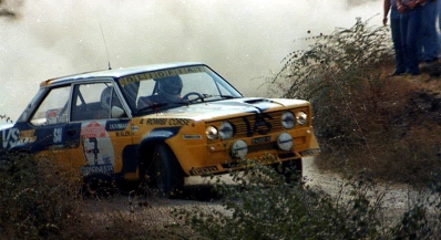 Markku Alén - Ilkka Kivimaki
22º Rallye San Remo 1980. Fiat 131 Abarth (PD 514333). Abandonó por motor en SS18 Martini Egal 2 de 11.70 Km.

Del 6 al 11 de Octubre, Sanremo, Imperia, Liguria, Italia.
Superficie: asfalto - tierra.
El Rally tenia un total de 2868.00 km de los que 821.00 km divididos en 51 tramos eran especiales, (2 de ellas fueron canceladas SS7 y SS8).
Se inscribieron 88 equipos, tomaron la salida 77, finalizaron 19.@
Palabras clave: Markku_Alen;Fiat;Abarth;Sanremo;1980