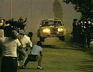 Markku Alén - Ilkka Kivimaki
22º Rallye San Remo 1980. Fiat 131 Abarth (PD 514333). Abandonó por motor en SS18 Martini Egal 2 de 11.70 Km.

Del 6 al 11 de Octubre, Sanremo, Imperia, Liguria, Italia.
Superficie: asfalto - tierra.

El Rally tenia un total de 2868.00 km de los que 821.00 km divididos en 51 tramos eran especiales, (2 de ellas fueron canceladas SS7 y SS8).

Se inscribieron 88 equipos, tomaron la salida 77, finalizaron 19.@
Palabras clave: Markku_Alen;Fiat;Abarth;Sanremo;1980;Saltos