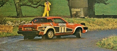 Per Eklund - Hans Sylvan
29º Lombard Rac Rally 1980. Triumph TR7 V8 (TUD 686T). Abandonó por pérdida de un tubo del aceite en SS31 Redesdale 1 de 7.08 km.

Del 16 al 19 de Noviembre, Bath, Inglaterra.
Superficie: asfalto - tierra.

El Rally tenia un total de 2896 km de los que 708.09 km divididos en 70 tramos eran especiales, (3 de ellas fueron canceladas SS10 Kilburn de 3.06 Km, SS18 Guisborough de 7.24 Km y SS19 Ingleby de 4.02 Km).

Se inscribieron 150 equipos. tomaron la salida 142, finalizaron 48.@

Palabras clave: ;Gran_Bretaña;Triumph;TR7;1980;RAC_Rally