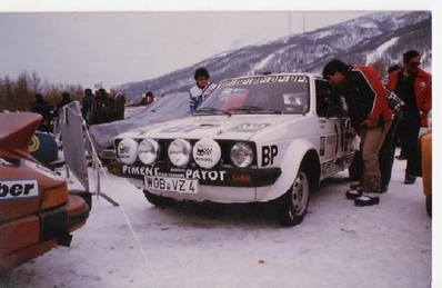Jean-Luc Thérier - Michel Vial
48º Rallye Automobile de Monte-Carlo 1980. Volkswagen Golf GTI (WOB-VZ 4). Abandonó por los frenos en SS6 Roquesteron - Bouyon 1 de 19 Km.

Del 19 al 25 de Enero, Monte-Carlo.
Superficie: asfalto - nieve.

El Rally tenia un total de 3063.30 km de los que 695.30 km divididos en 33 tramos eran especiales, (4 de ellas fueron canceladas SS17 Pont du Fosse - Romette de 21 Km, SS20 Col du Corobin de 15 Km, SS32 Pont des Miolans - St Auban 2 de 24 Km y SS33 Roquesteron - Boyon 3 de 18 Km).

Se inscribieron 255 equipos, tomaron la salida 237, finalizaron 88.@
Palabras clave: ;Volkswagen;Golf;GTI;Montecarlo;1980;parque_cerrado