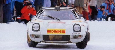 Francis Serpaggi - T. Casalonga
48º Rallye Automobile de Monte-Carlo 1980. Lancia Stratos HF. Abandonó, desconocemos el motivo y en que especial.

Del 19 al 25 de Enero, Monte-Carlo.
Superficie: asfalto - nieve.

El Rally tenia un total de 3063.30 km de los que 695.30 km divididos en 33 tramos eran especiales, (4 de ellas fueron canceladas SS17 Pont du Fosse - Romette de 21 Km, SS20 Col du Corobin de 15 Km, SS32 Pont des Miolans - St Auban 2 de 24 Km y SS33 Roquesteron - Boyon 3 de 18 Km).

Se inscribieron 255 equipos, tomaron la salida 237, finalizaron 88.@
Palabras clave: ;Lancia;Stratos;Montecarlo;1980;nieve