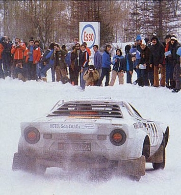Francis Serpaggi - T. Casalonga
48º Rallye Automobile de Monte-Carlo 1980. Lancia Stratos HF. Abandonó, desconocemos el motivo y en que especial.

Del 19 al 25 de Enero, Monte-Carlo.
Superficie: asfalto - nieve.

El Rally tenia un total de 3063.30 km de los que 695.30 km divididos en 33 tramos eran especiales, (4 de ellas fueron canceladas SS17 Pont du Fosse - Romette de 21 Km, SS20 Col du Corobin de 15 Km, SS32 Pont des Miolans - St Auban 2 de 24 Km y SS33 Roquesteron - Boyon 3 de 18 Km).

Se inscribieron 255 equipos, tomaron la salida 237, finalizaron 88.@
Palabras clave: ;Lancia;Stratos;Montecarlo;1980;nieve