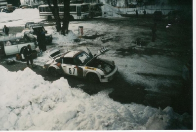 Asistencia en el 48º Rallye Automobile de Monte-Carlo 1980
En el Porsche 911 Carrera RS de Christian Le Pelletier - Pierre Favolini. Abandonó, desconocemos el motivo y en que especial.

Del 19 al 25 de Enero, Monte-Carlo.
Superficie: asfalto - nieve.

El Rally tenia un total de 3063.30 km de los que 695.30 km divididos en 33 tramos eran especiales, (4 de ellas fueron canceladas SS17 Pont du Fosse - Romette de 21 Km, SS20 Col du Corobin de 15 Km, SS32 Pont des Miolans - St Auban 2 de 24 Km y SS33 Roquesteron - Boyon 3 de 18 Km).

Se inscribieron 255 equipos, tomaron la salida 237, finalizaron 88.@
Palabras clave: Porsche;Montecarlo;1980;Asistencias
